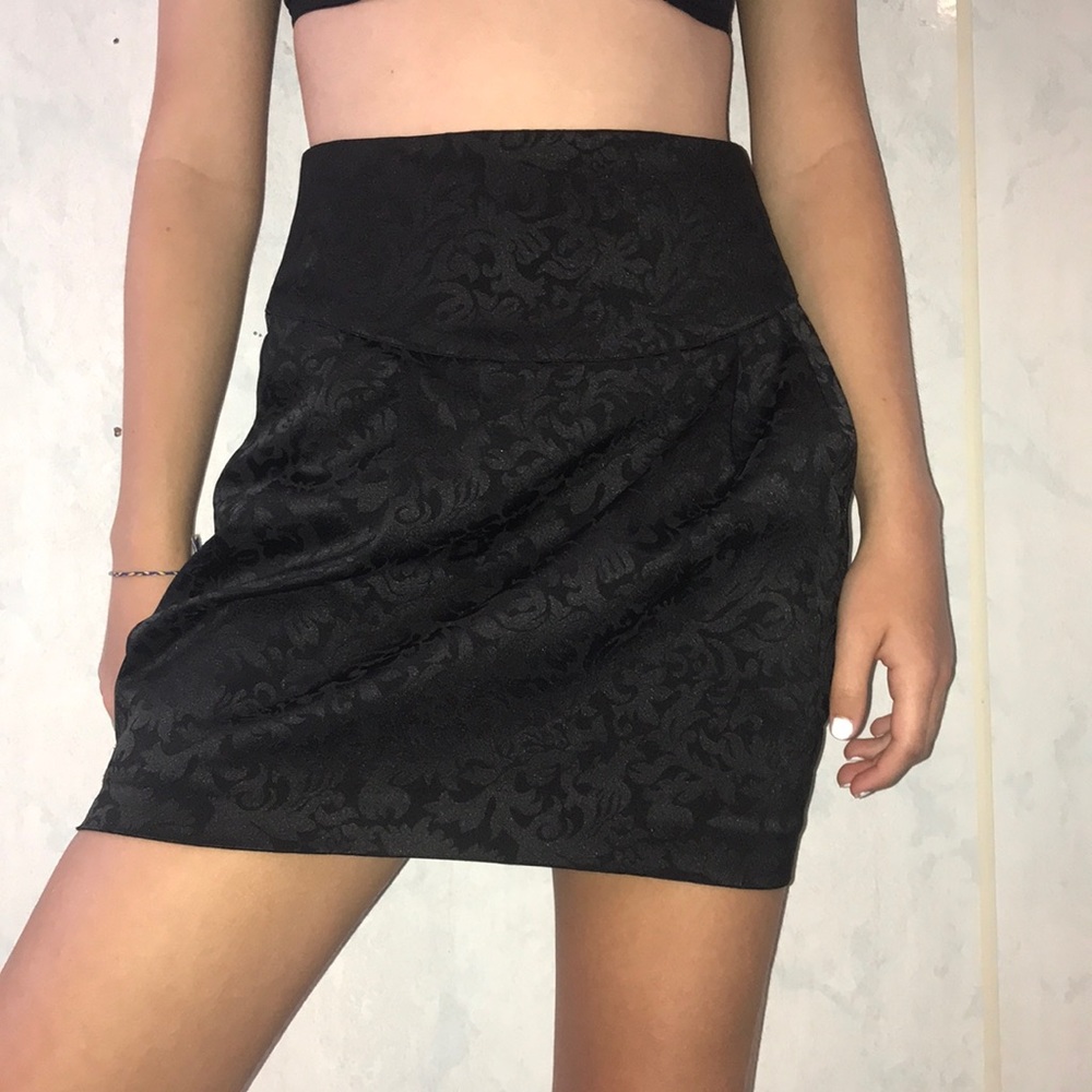 black mini skirt
